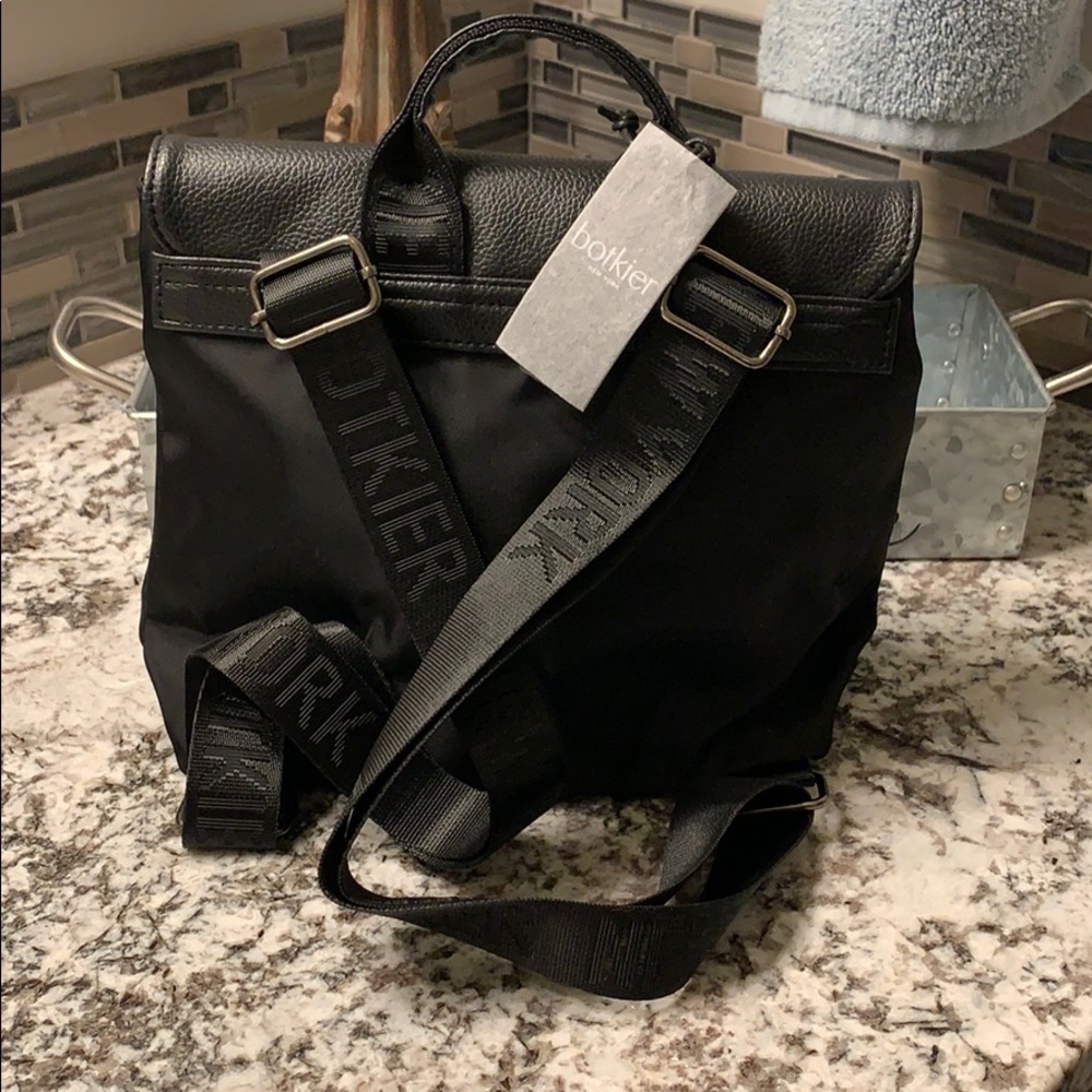 Backpack purse🔥 - Picture 3 of 8